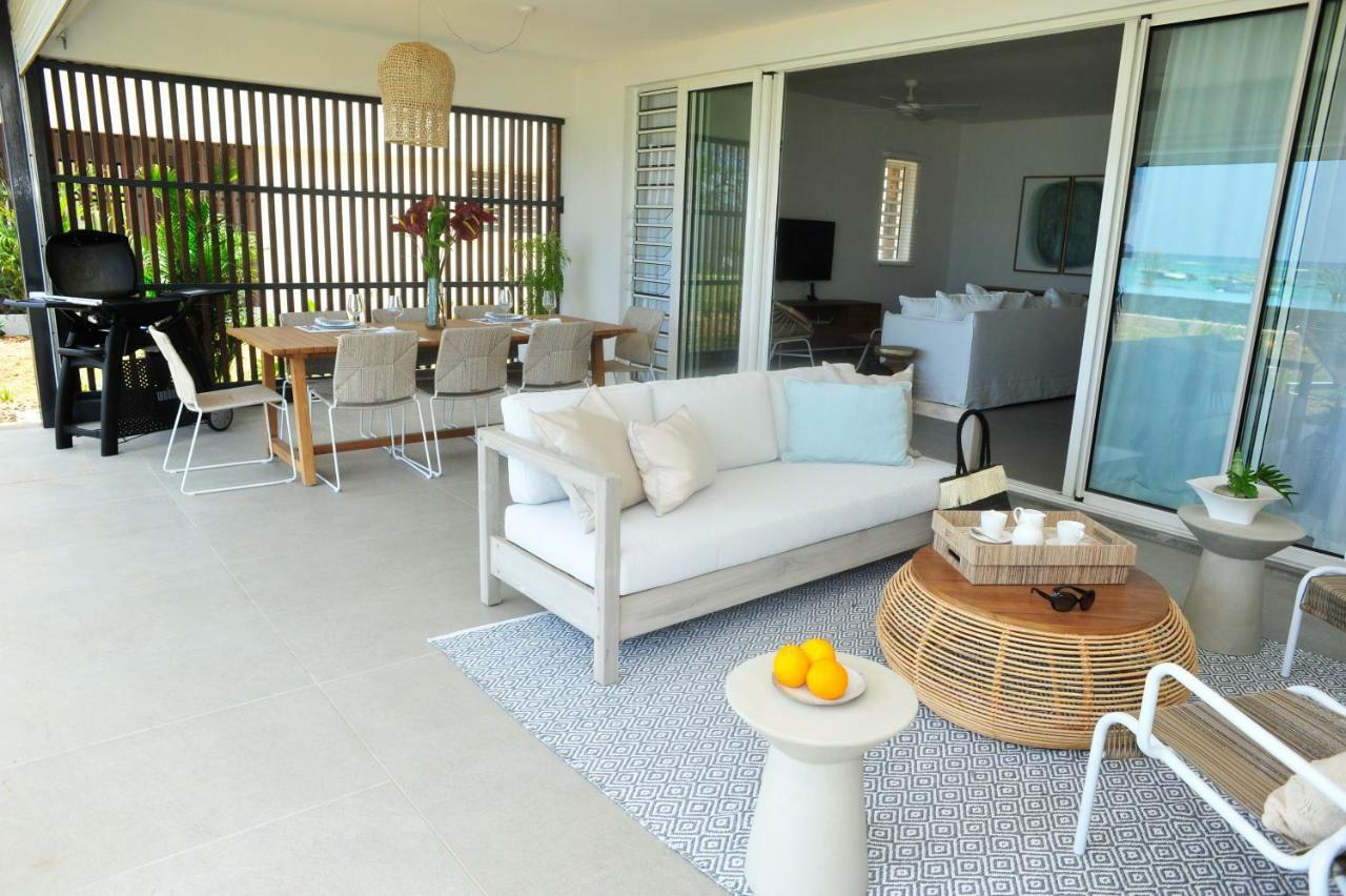 Obiches Luxury Beachfront Apartment Trou-Aux-Biches ภายนอก รูปภาพ